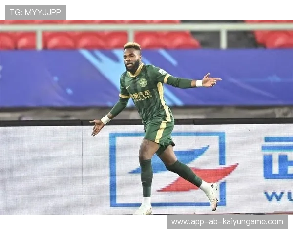 外籍教练与本土球员矛盾爆发，训练场风波公开引发热议